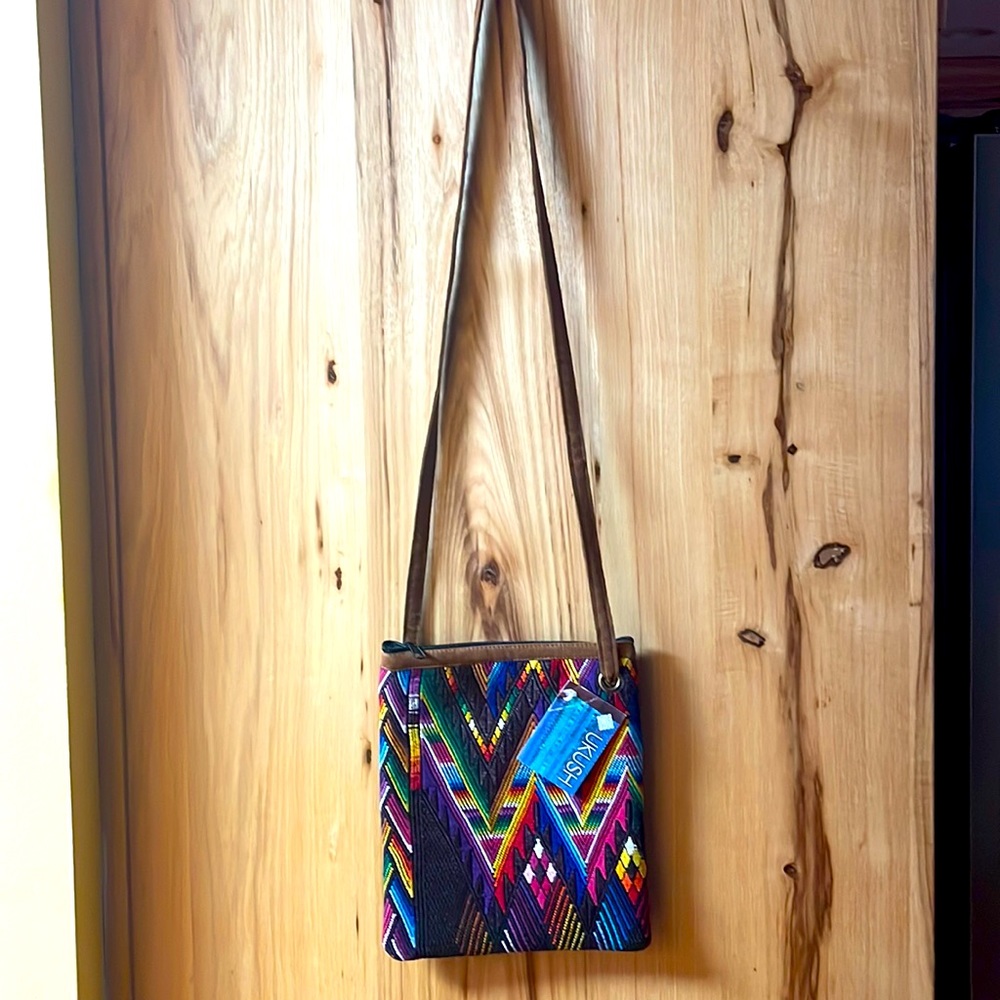 UKUSH Chichi Geometric bag; cotton/leather‎